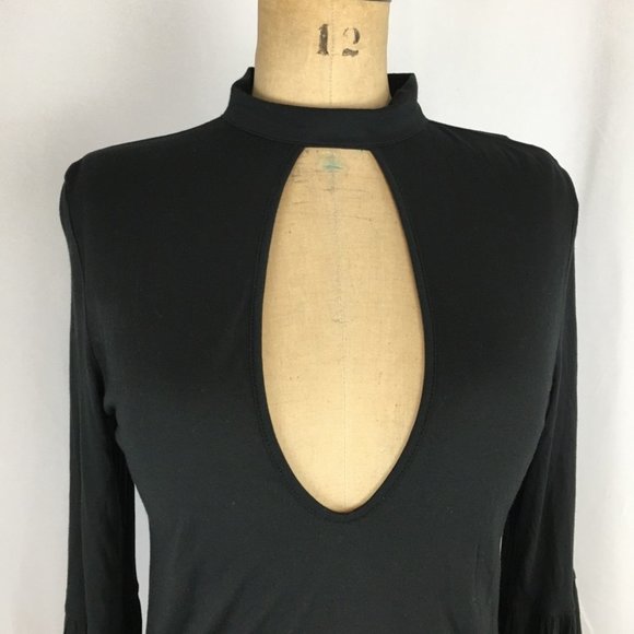 🌷 Haute Hippie Black Keyhole Mock Neck Bell Sleeve Top Size S - Picture 3 of 12